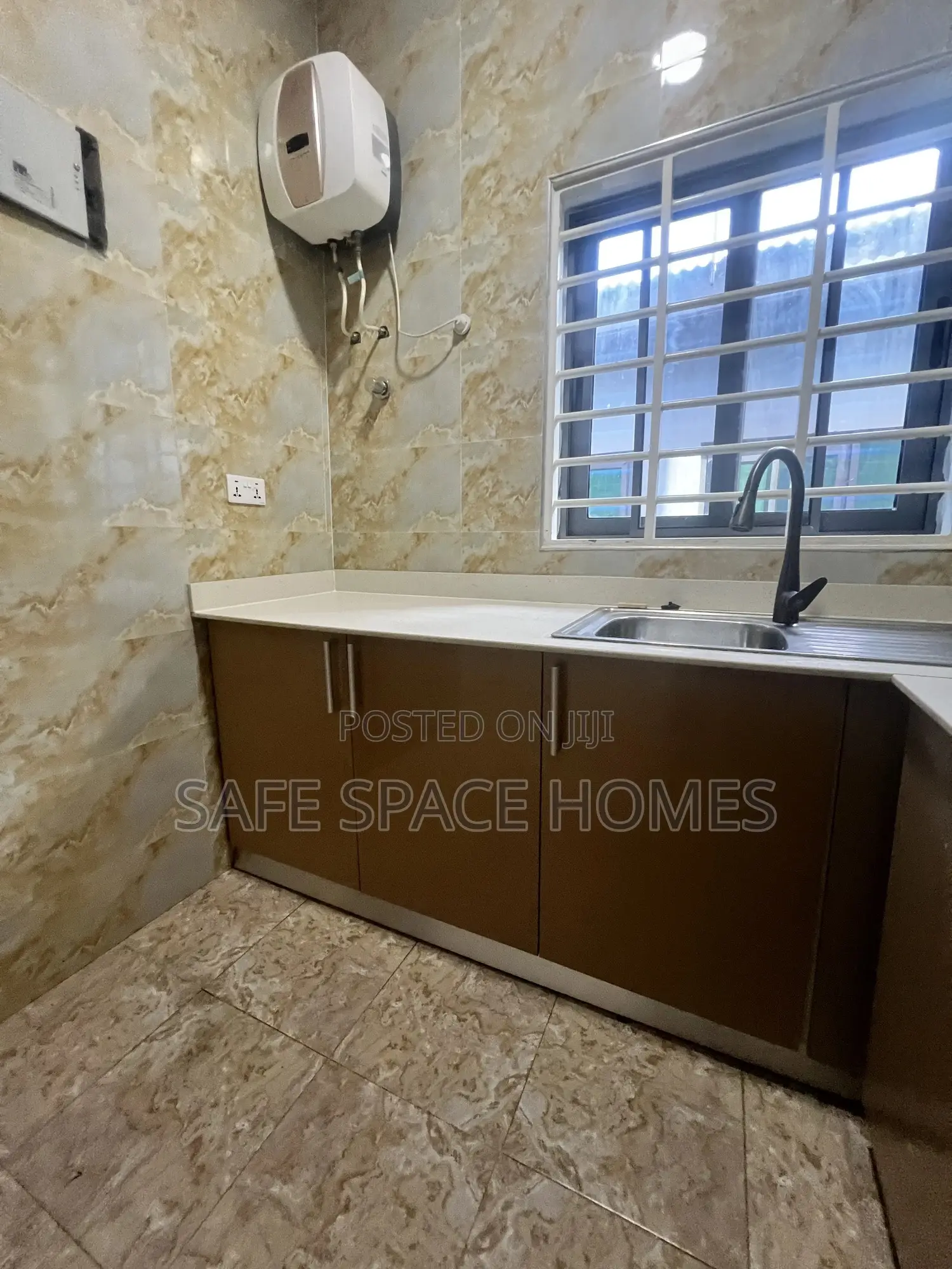2bdrm Apartment in Burma Camp for rent