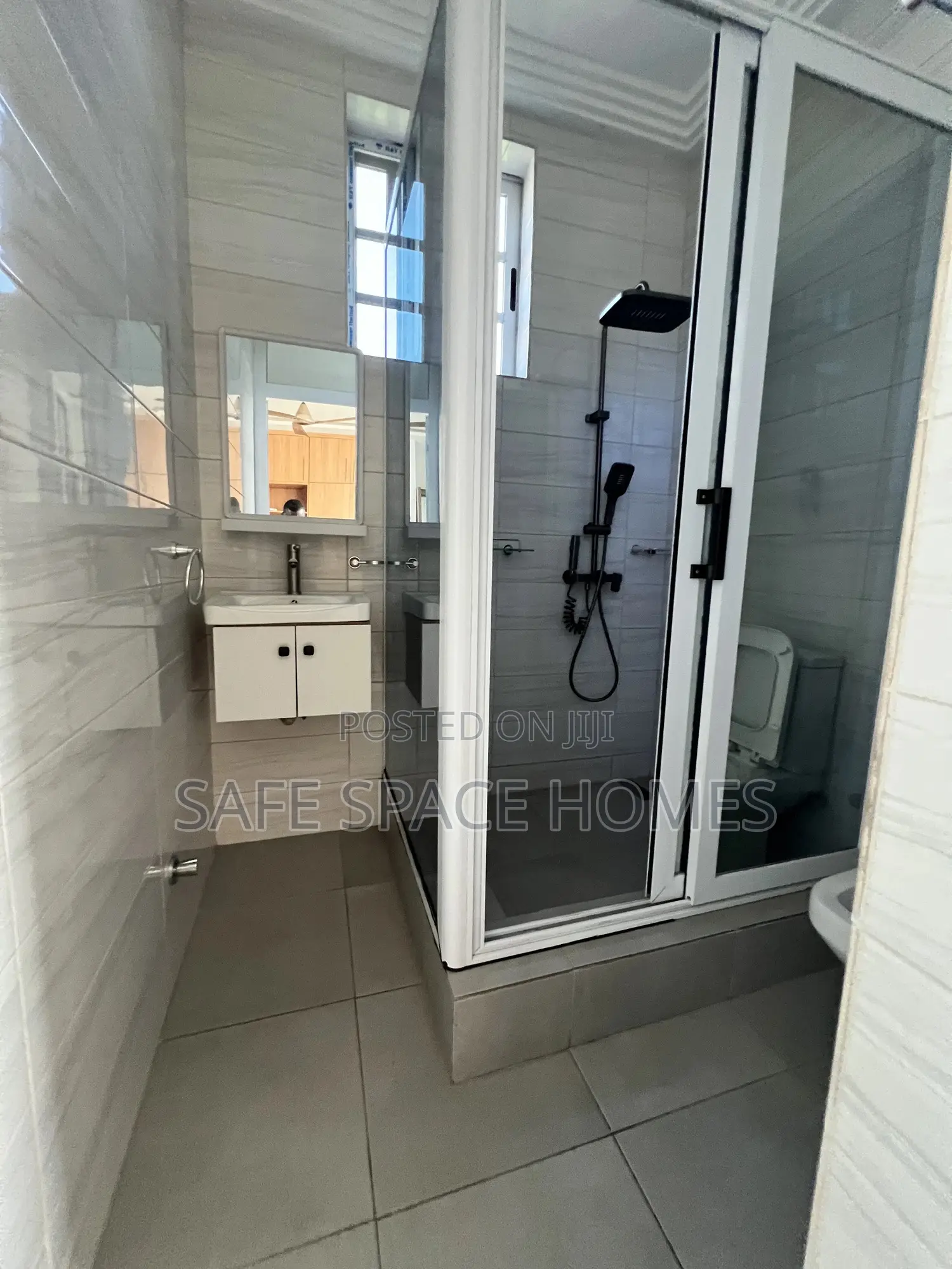 3bdrm Apartment in Burma Camp for rent