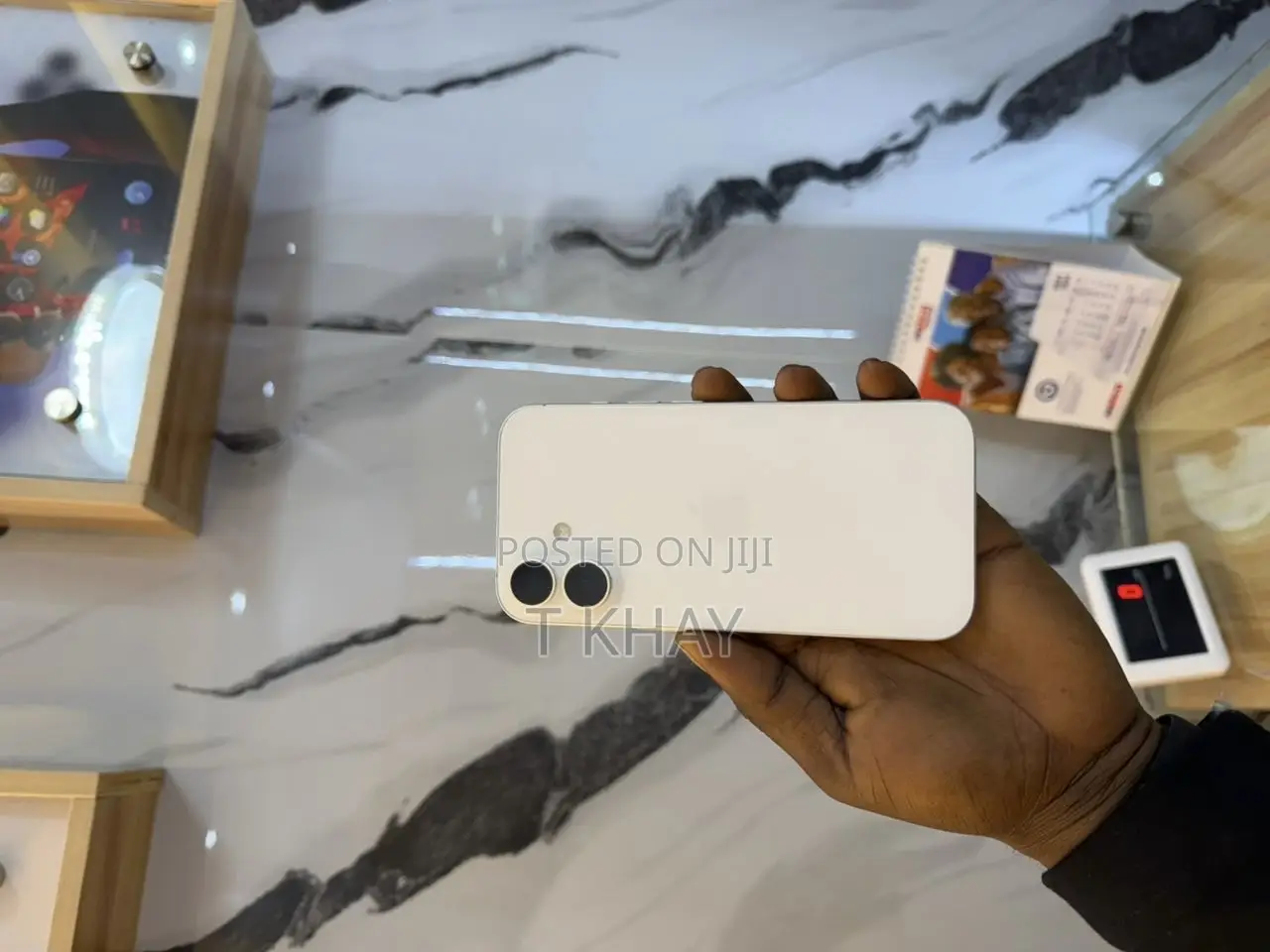Apple iPhone 16 256 GB White