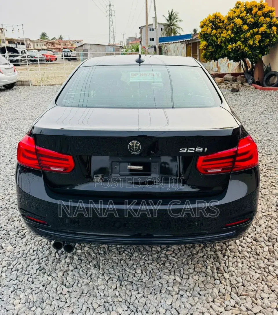 BMW 328i 2016 Black