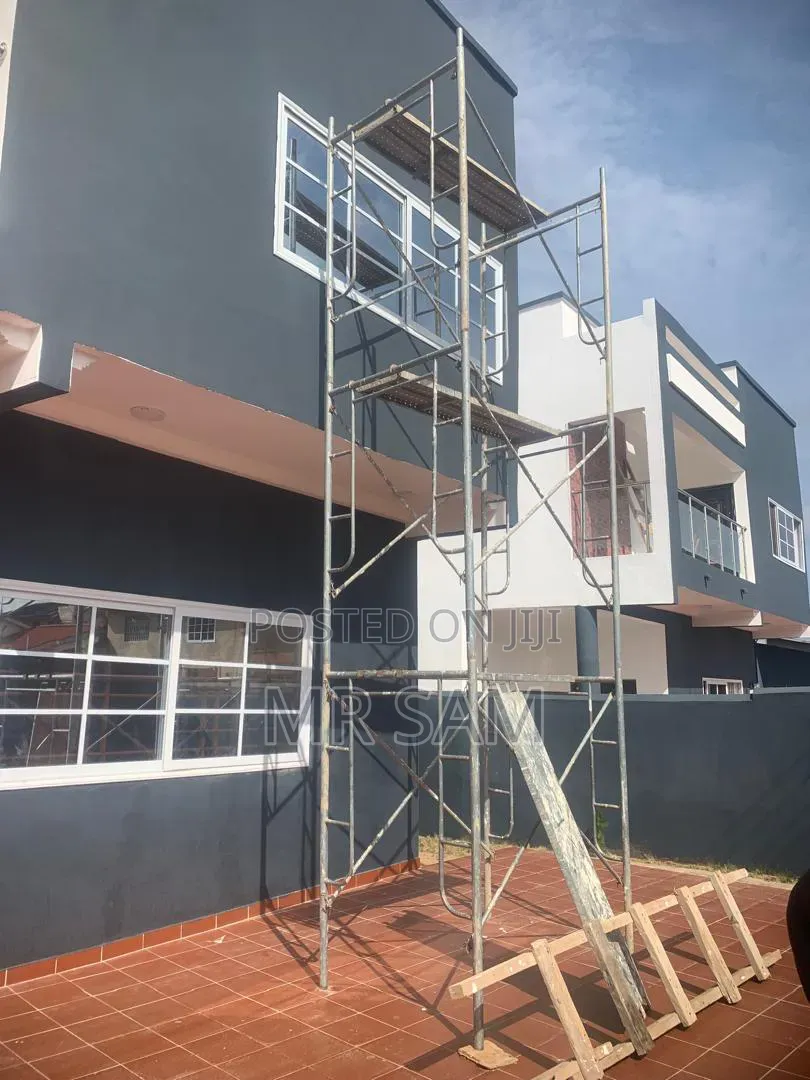 5bdrm House in Sam Properties, Mallam for rent