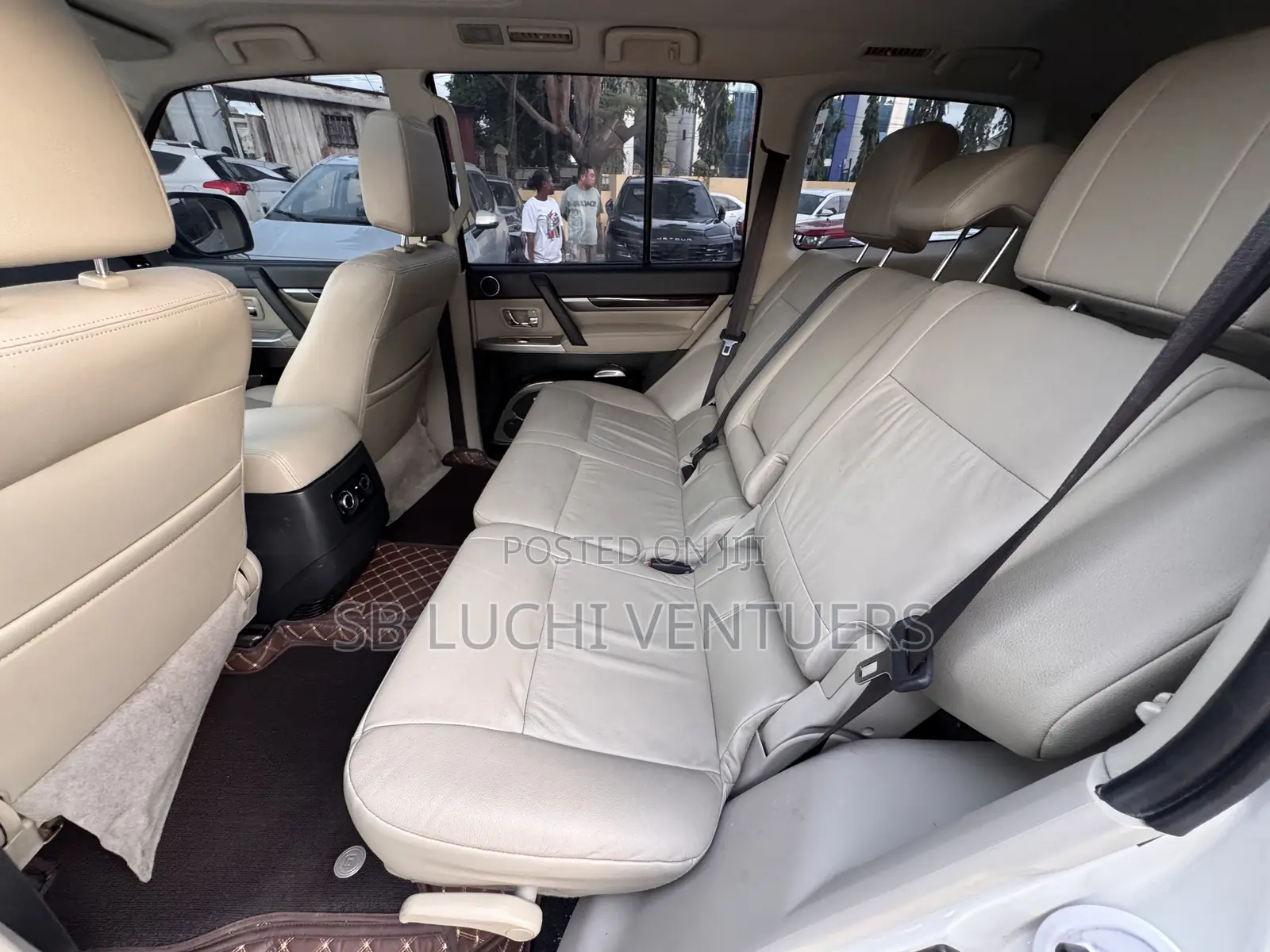 Mitsubishi Pajero 2019 White