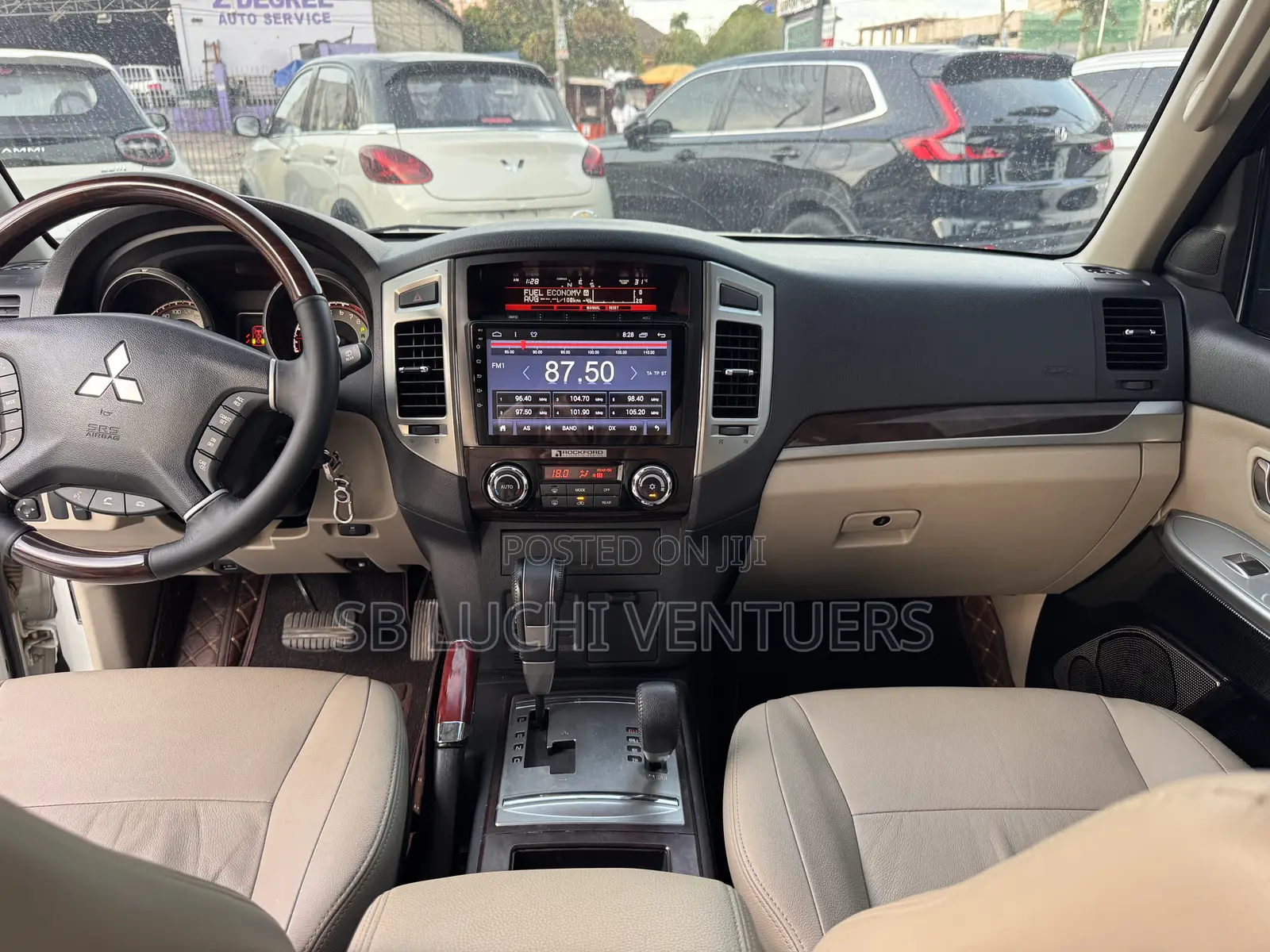 Mitsubishi Pajero 2019 White