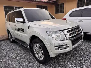 Mitsubishi Pajero 2019 White