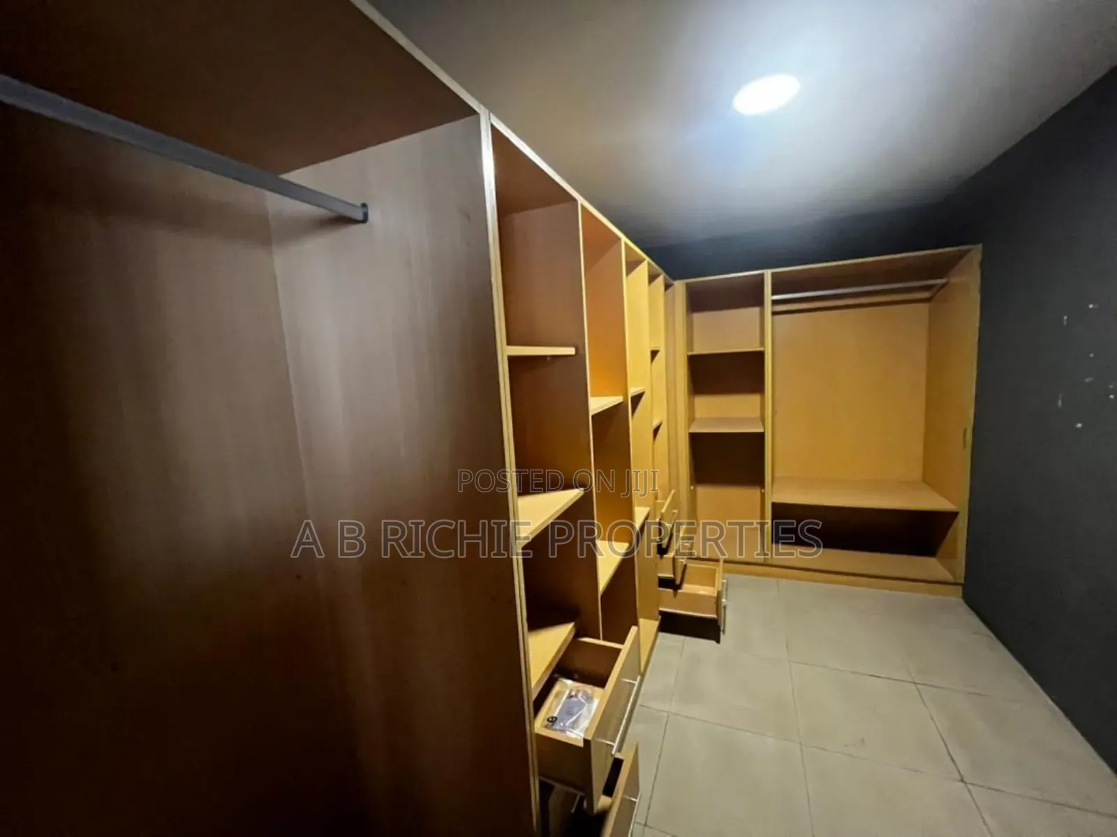 4bdrm House in Ab Richie Properties, Boundary Road Area for rent