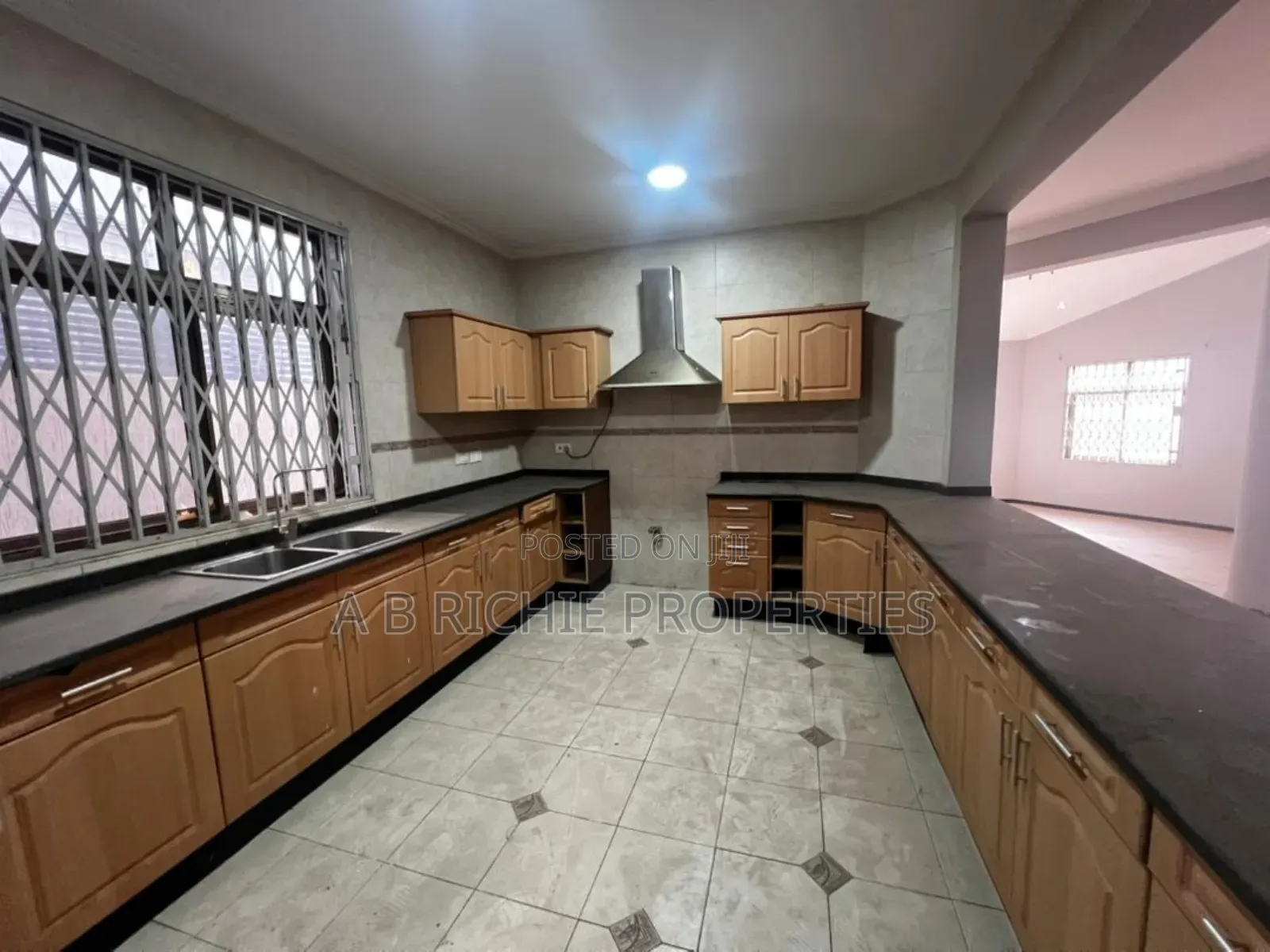 4bdrm House in Ab Richie Properties, Boundary Road Area for rent
