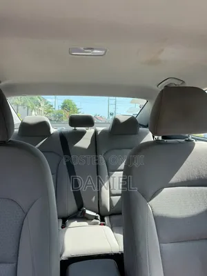 Hyundai Elantra SE Sedan FWD (2.0L 4cyl 6M) 2017 Blue