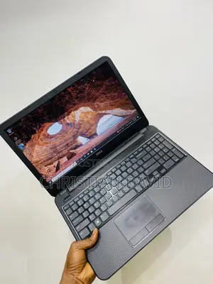 Laptop Dell Inspiron 3541 8GB Intel Core i3 HDD 500GB