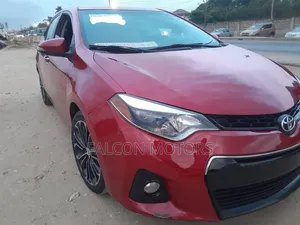 Toyota Corolla S Premium 4dr Sedan (1.8L 4cyl CVT) 2016 Red