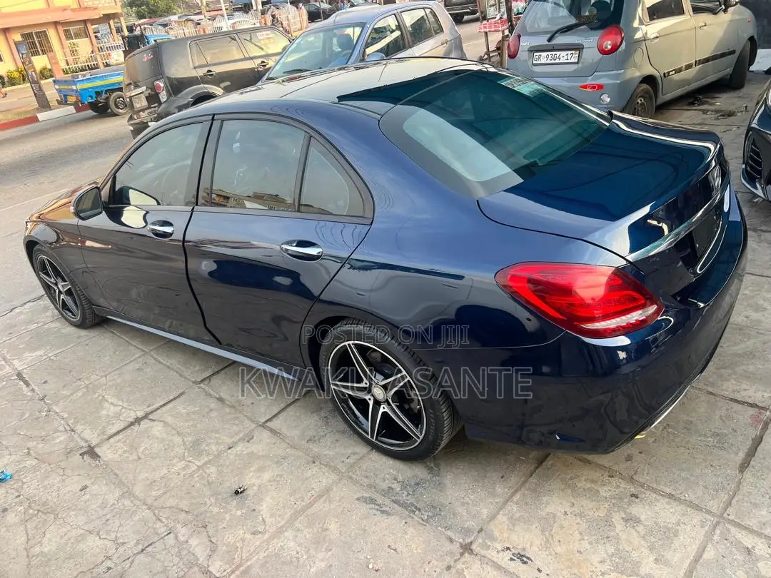 Mercedes-Benz C300 2017 Black