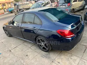 Mercedes-Benz C300 2017 Black