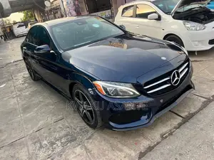 Mercedes-Benz C300 2017 Black