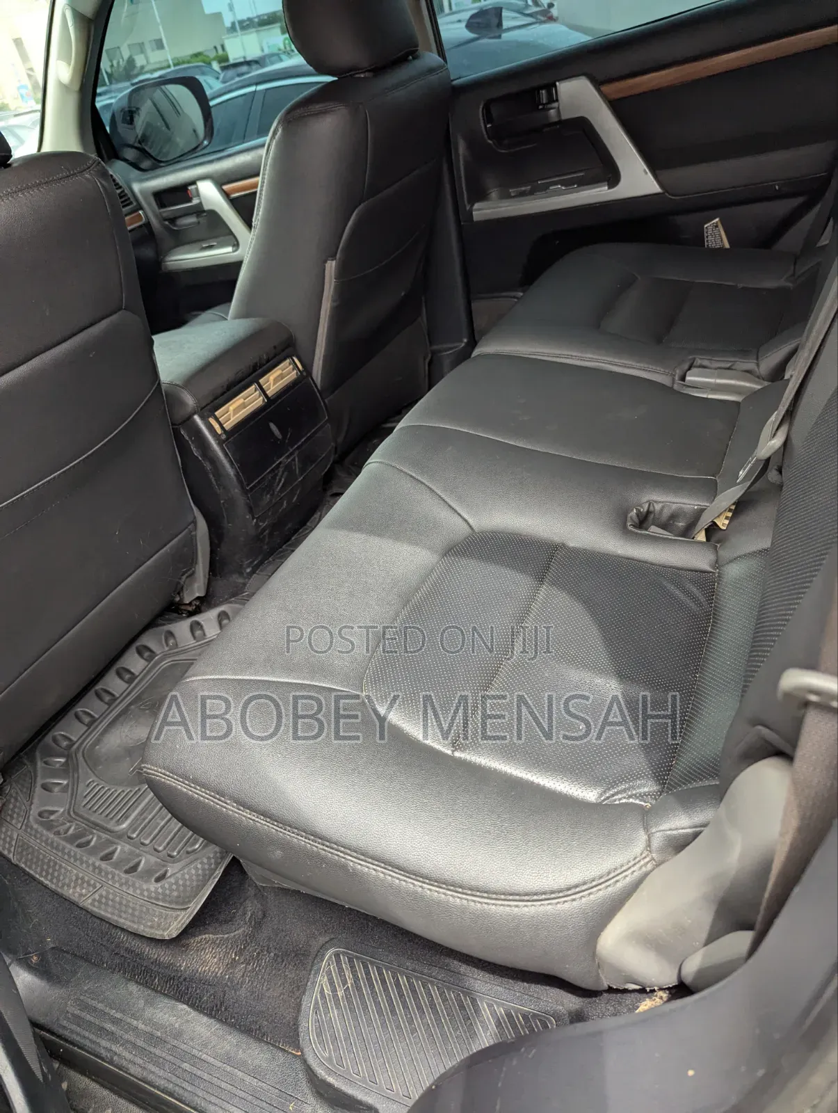 Toyota Land Cruiser 5.7 V8 2012 Black