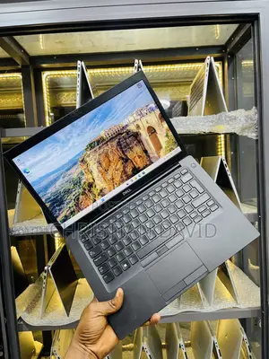 Laptop Dell Latitude 7490 8GB Intel Core i7 SSD 256GB