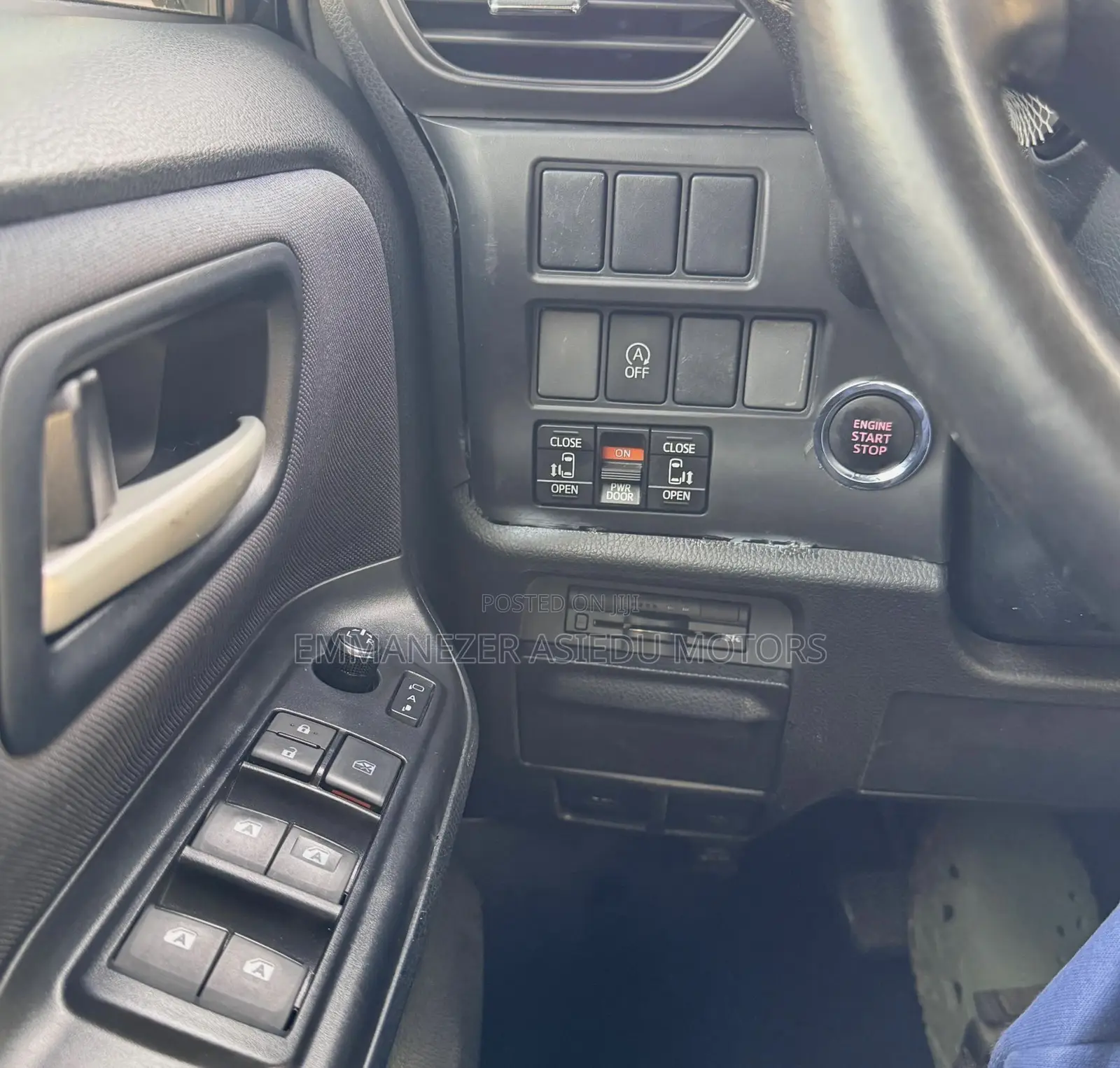 Toyota Voxy SV Premium 2014 Black