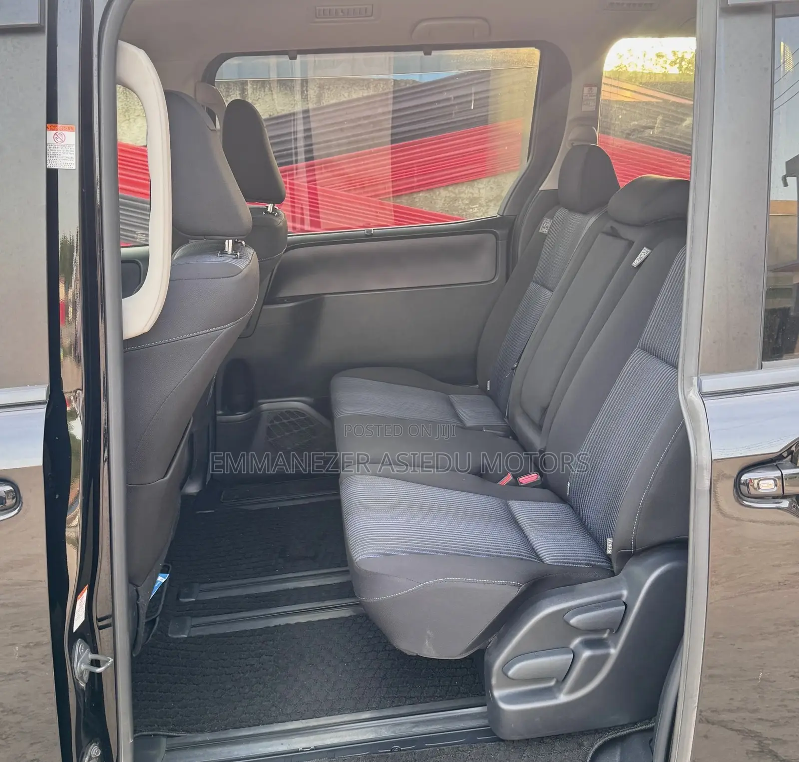 Toyota Voxy SV Premium 2014 Black