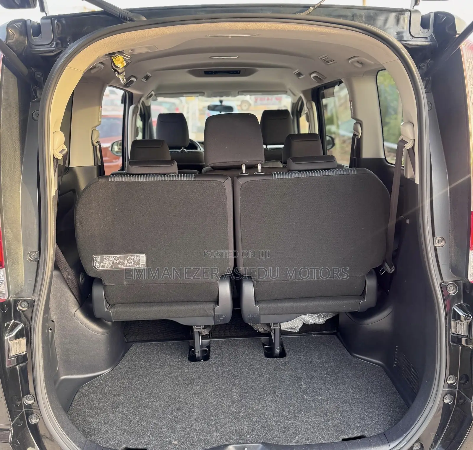 Toyota Voxy SV Premium 2014 Black