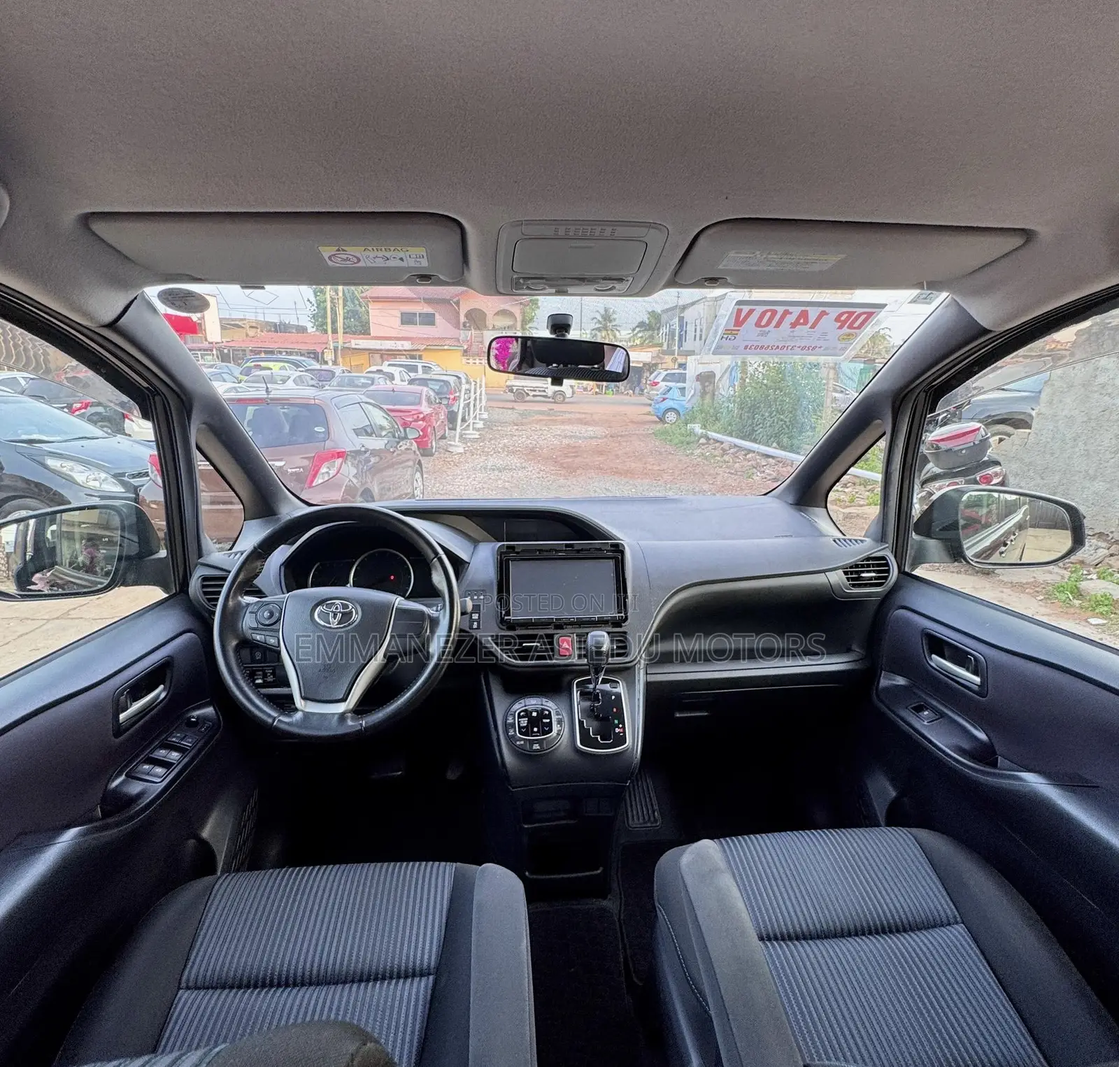 Toyota Voxy SV Premium 2014 Black