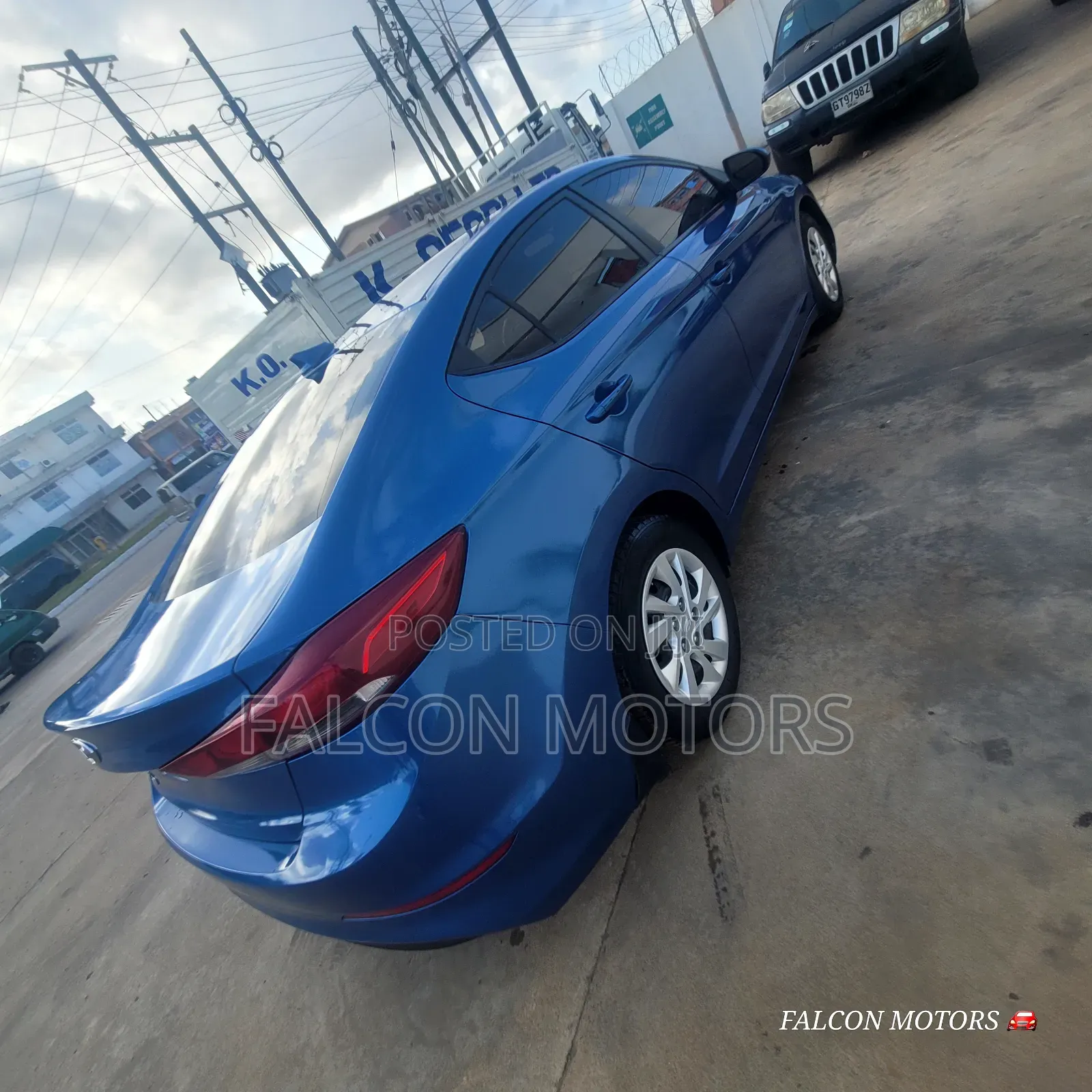 Hyundai Elantra SE Sedan FWD (2.0L 4cyl 6M) 2017 Blue