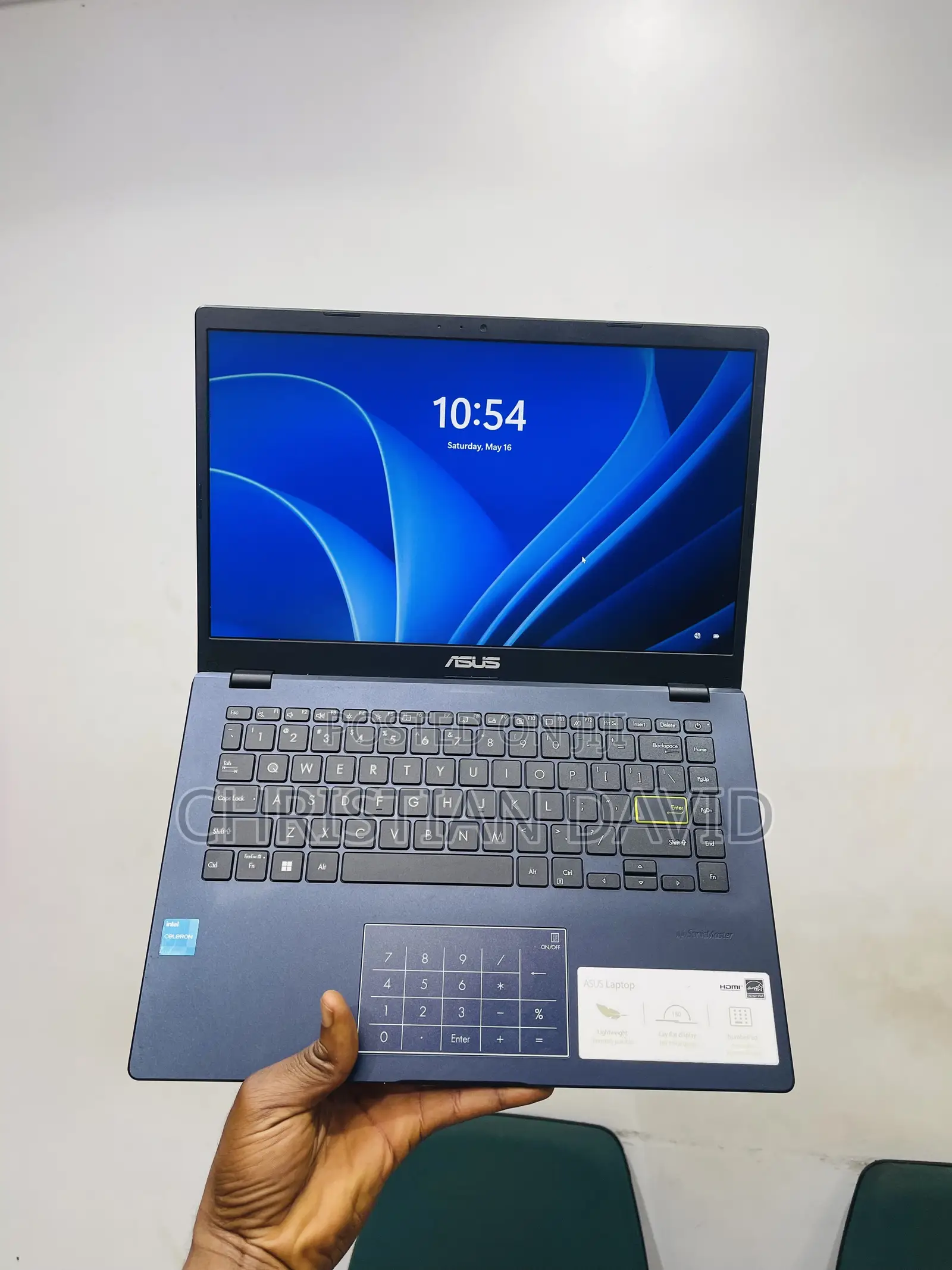 Laptop Asus Vivobook E410M 4GB Intel SSD 60GB
