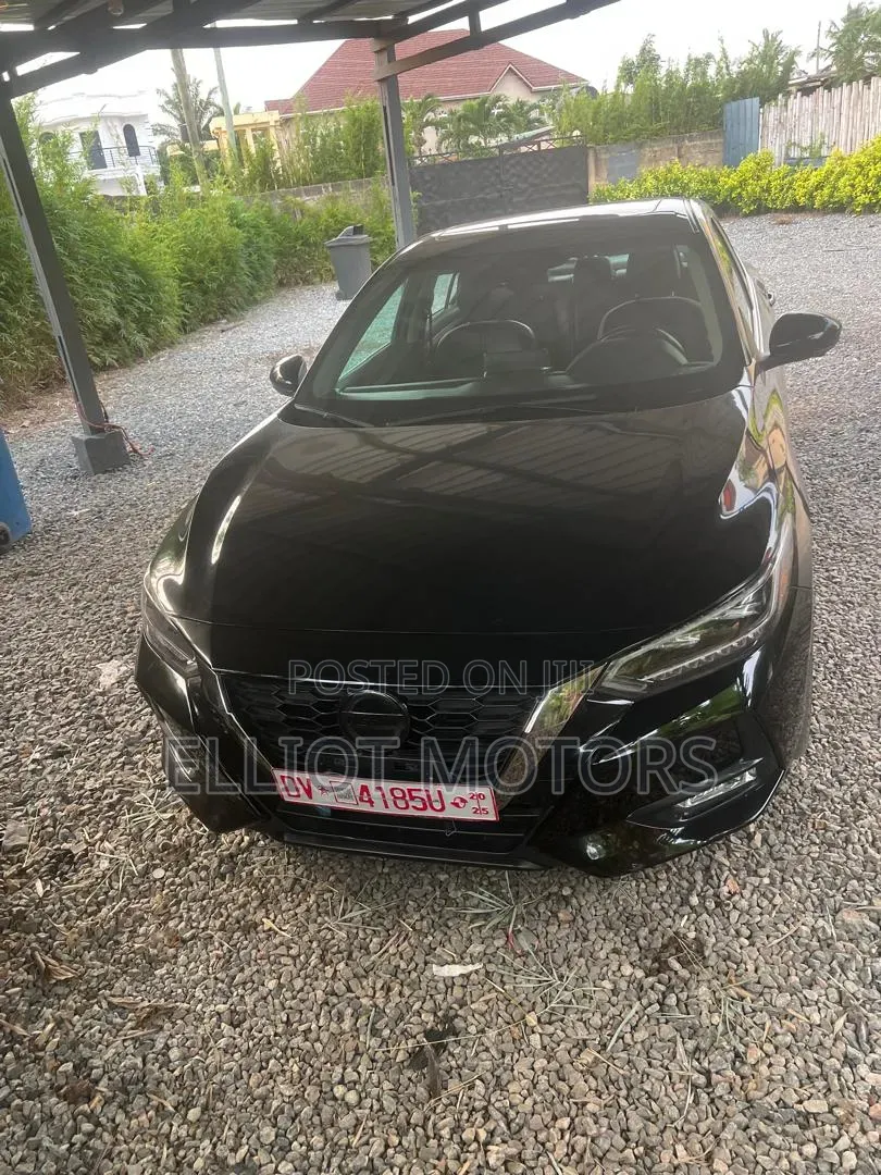 Nissan Sentra SR 2021 Black
