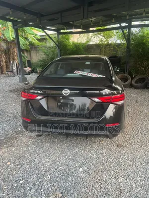 Nissan Sentra SR 2021 Black