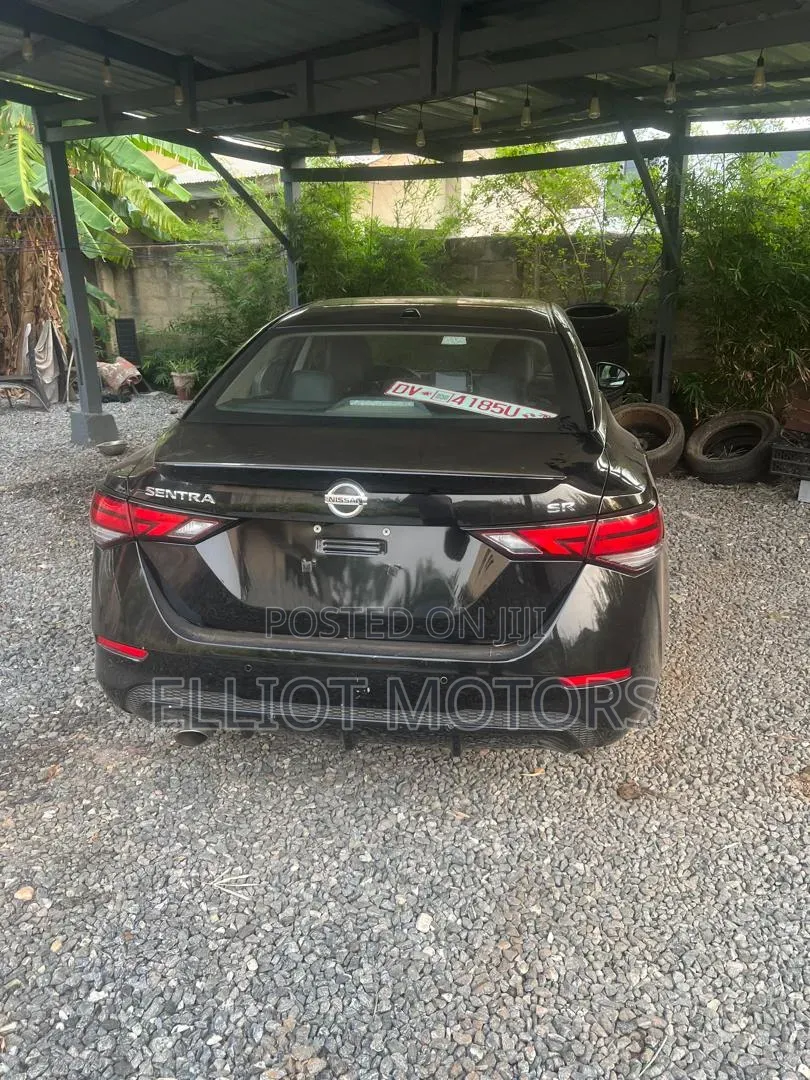Nissan Sentra SR 2021 Black