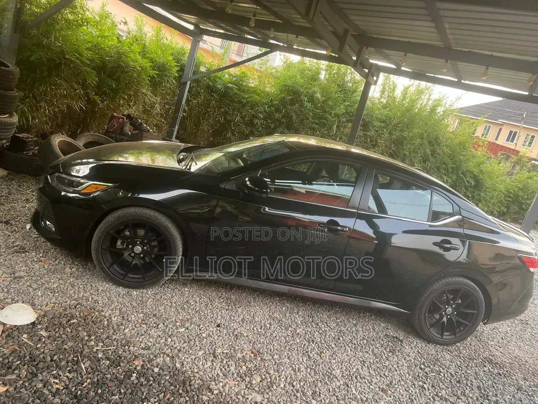 Nissan Sentra SR 2021 Black