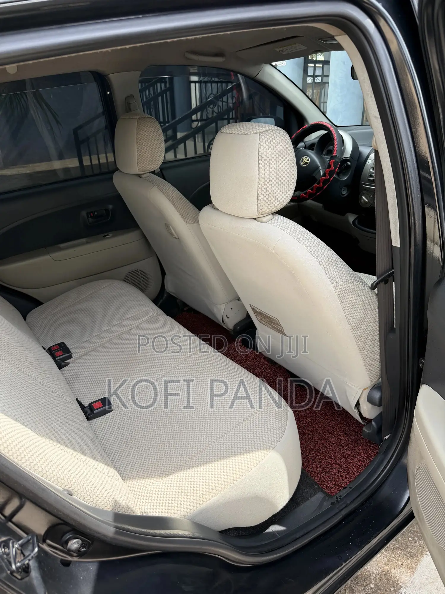 Toyota Passo 2010 Black