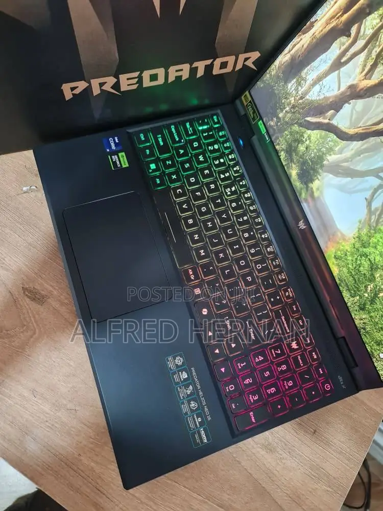 New Laptop Acer Predator Helios Neo 16 16GB Intel Core i9 SSD 1T