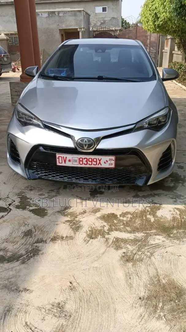 Toyota Corolla 2018 Silver
