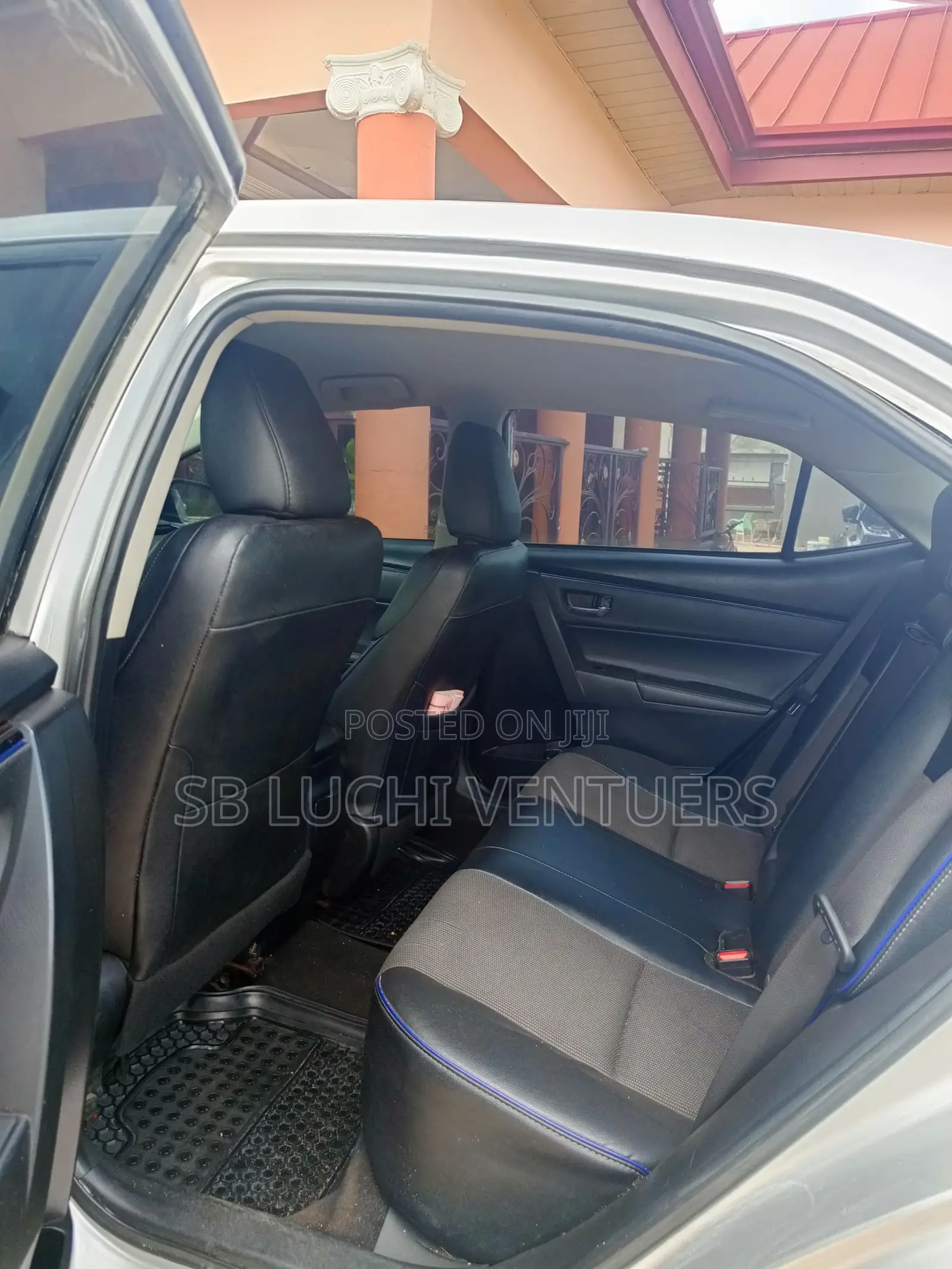 Toyota Corolla 2018 Silver