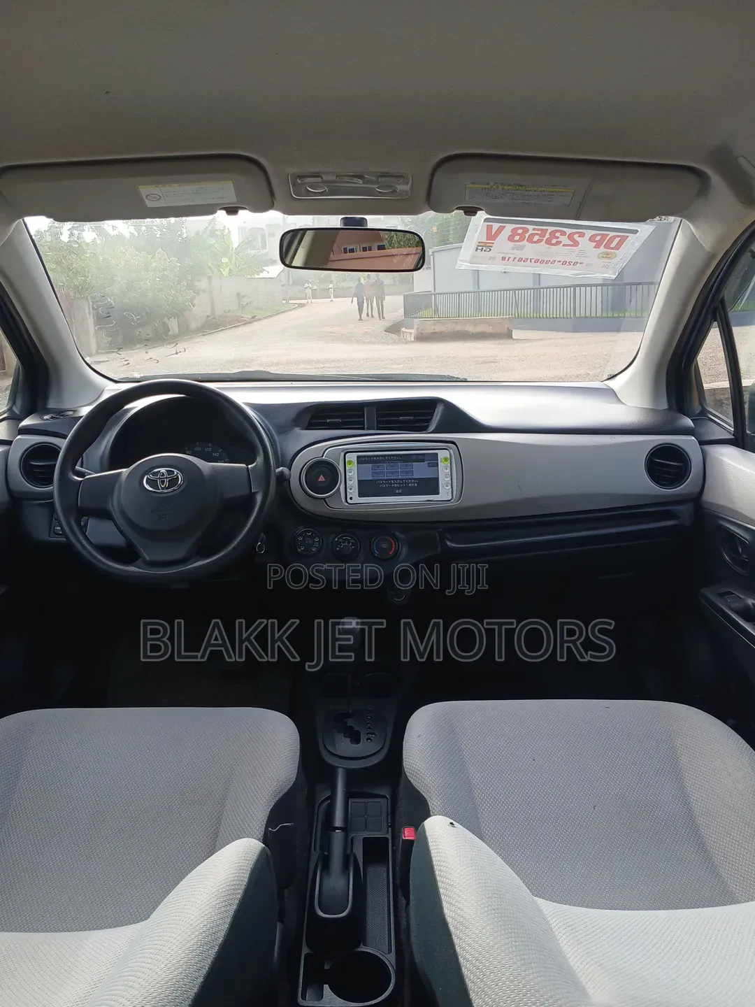 Toyota Vitz 1.3 FWD 3dr 2013 Blue