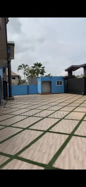 6bdrm House in Haatso for sale