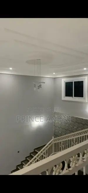 6bdrm House in Haatso for sale