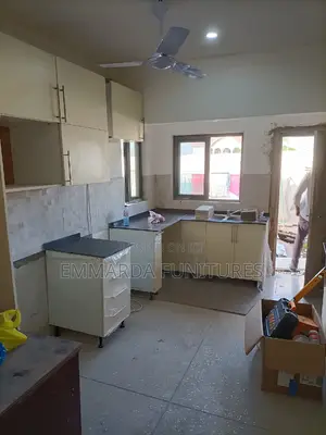 Fitted Kitchen