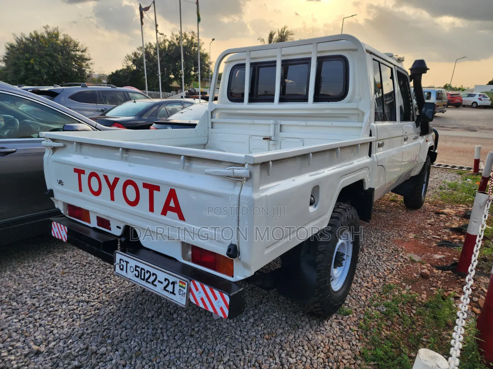 Toyota Land Cruiser 79 Series 2021 White