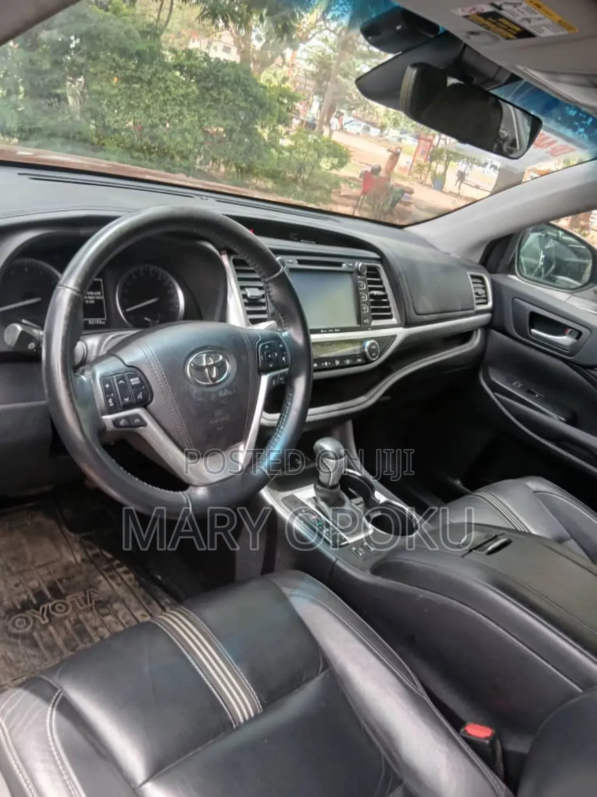 Toyota Highlander SE 4x4 V6 (3.5L 6cyl 8A) 2018 Red