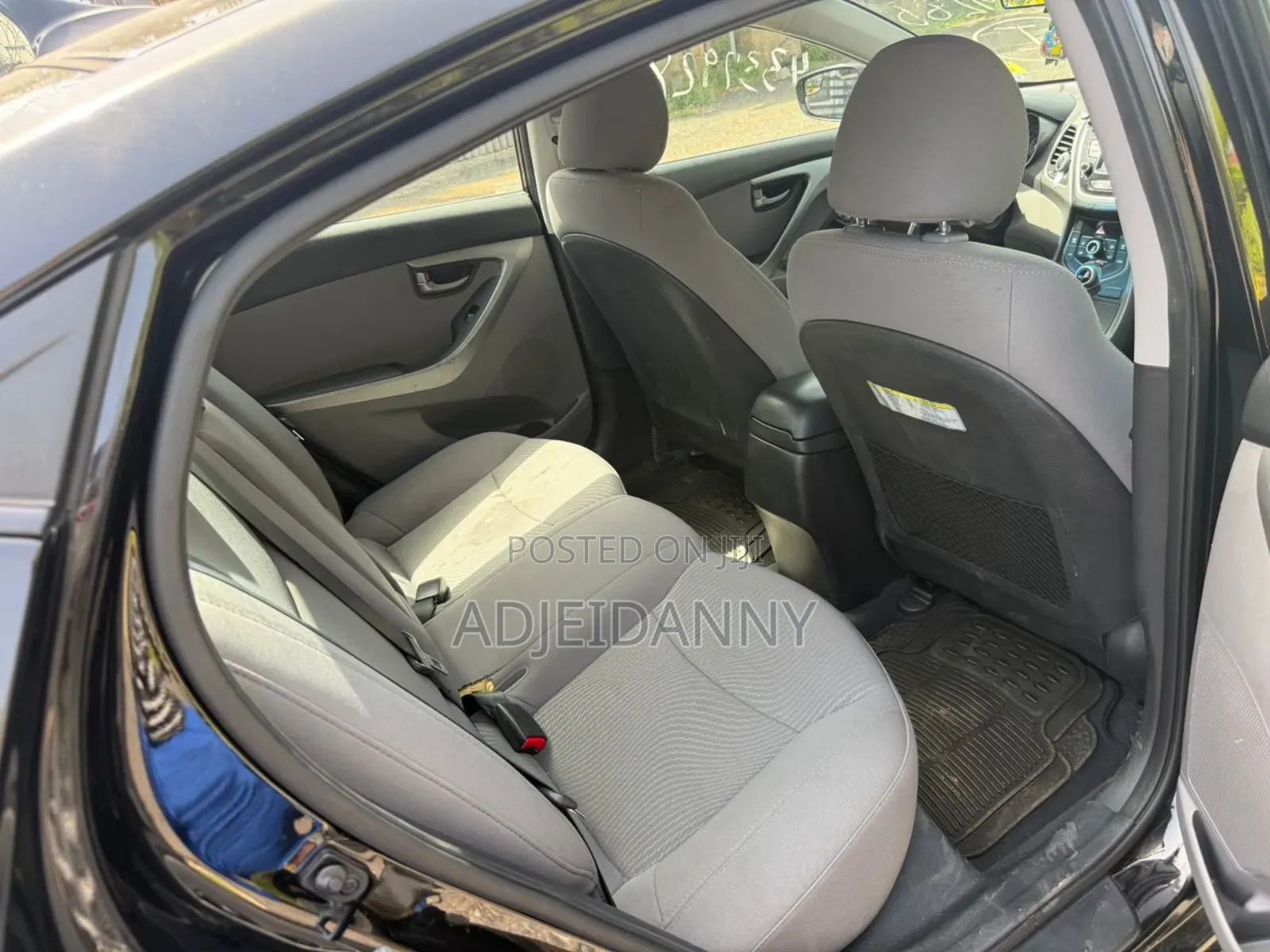 Hyundai Elantra SE Sedan FWD (1.8L 4cyl 6A) 2016 Black