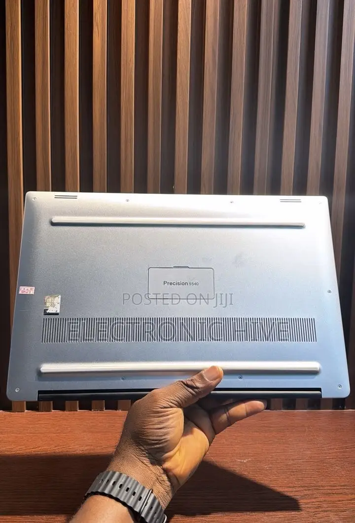 Laptop Dell Precision 15 5540 16GB Intel Core i9 SSD 512GB