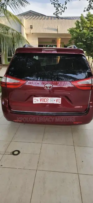 Toyota Sienna Limited Premium 7 Passenger (3.5L 6cyl 8A) 2016 Red