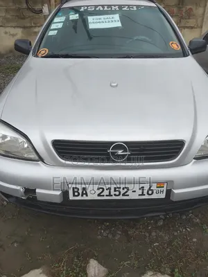 Opel Astra 2012 Silver