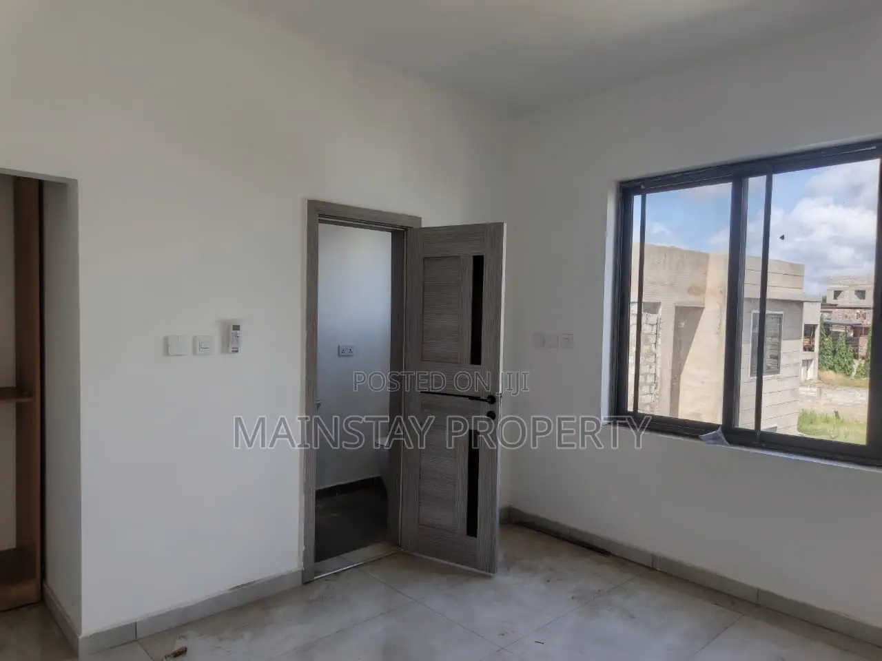 3bdrm Townhouse/Terrace in Mainstay Estates, Tseaddo for sale