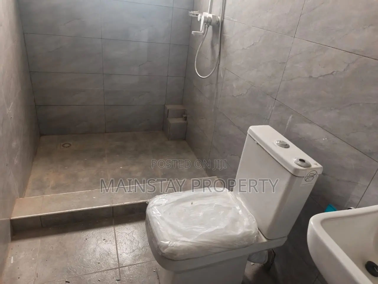 2bdrm Apartment in Mainstay Estates, Tseaddo for rent