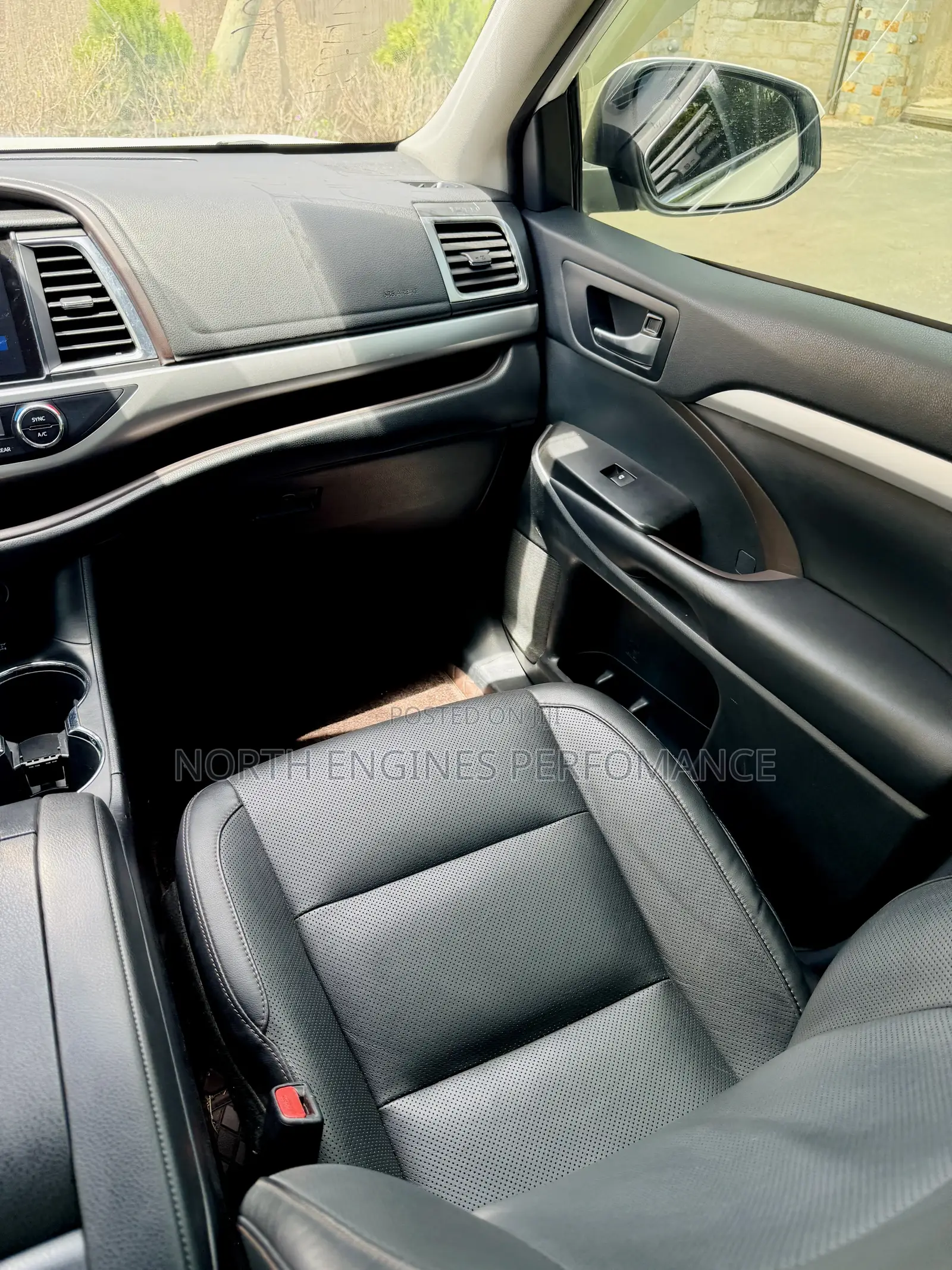 Toyota Highlander XLE 2019 White
