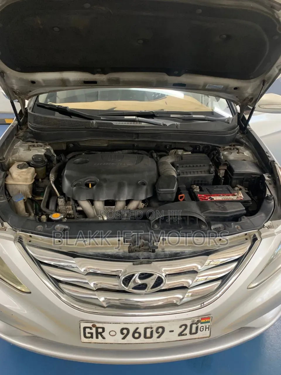 Hyundai Sonata SE 2.0T Sedan FWD (2.0L 4cyl 6A) 2012 Silver