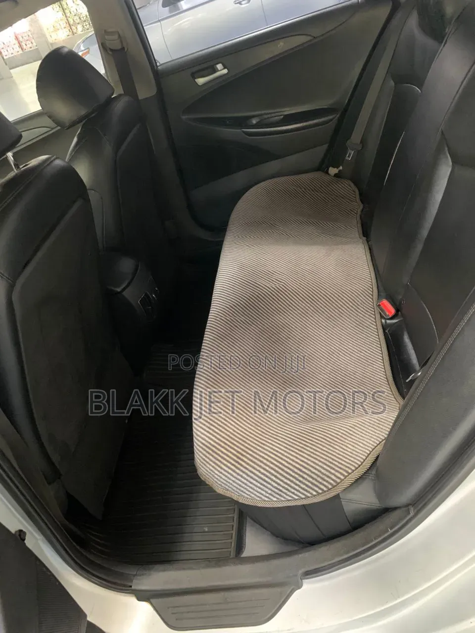 Hyundai Sonata SE 2.0T Sedan FWD (2.0L 4cyl 6A) 2012 Silver