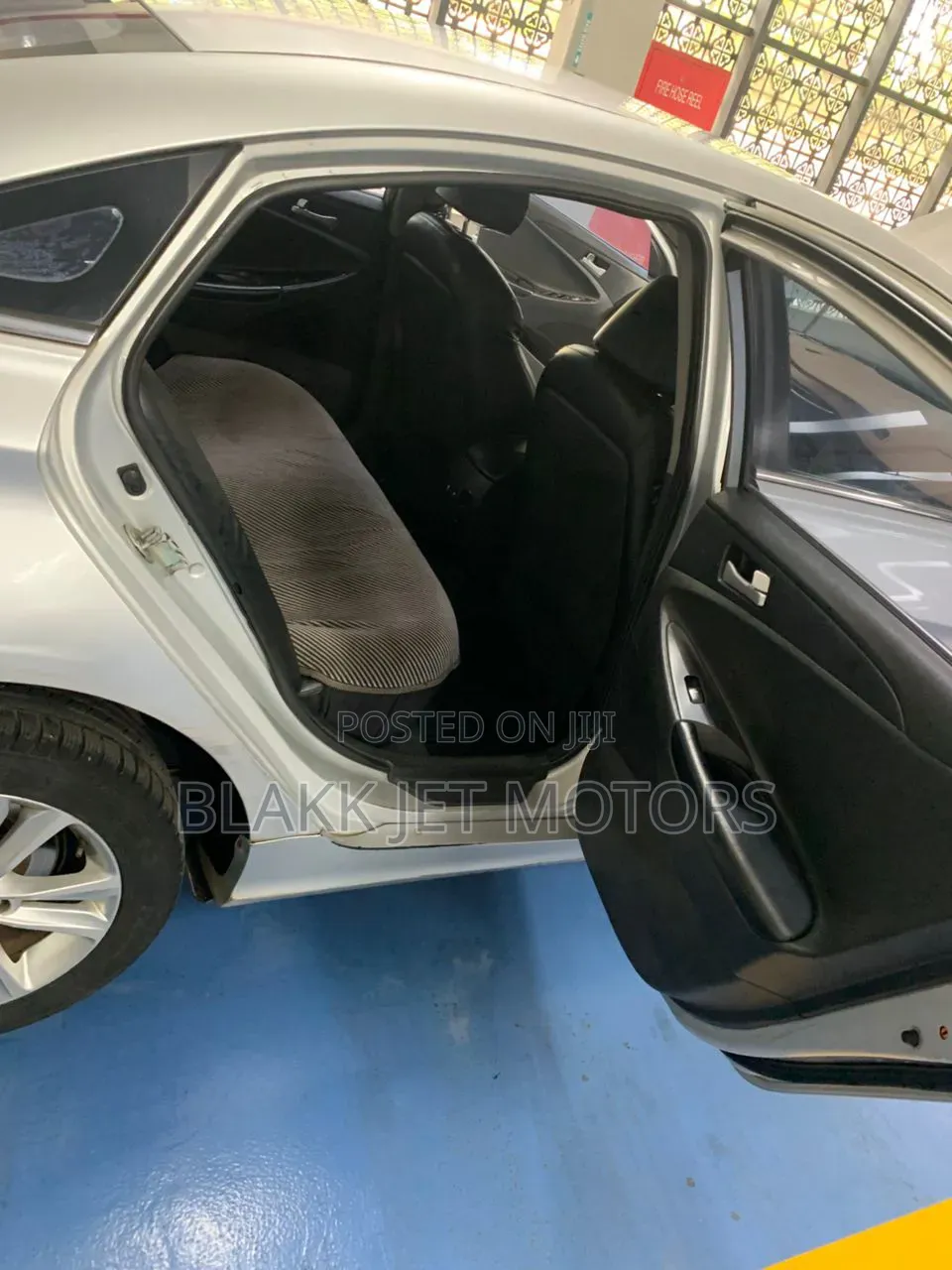 Hyundai Sonata SE 2.0T Sedan FWD (2.0L 4cyl 6A) 2012 Silver