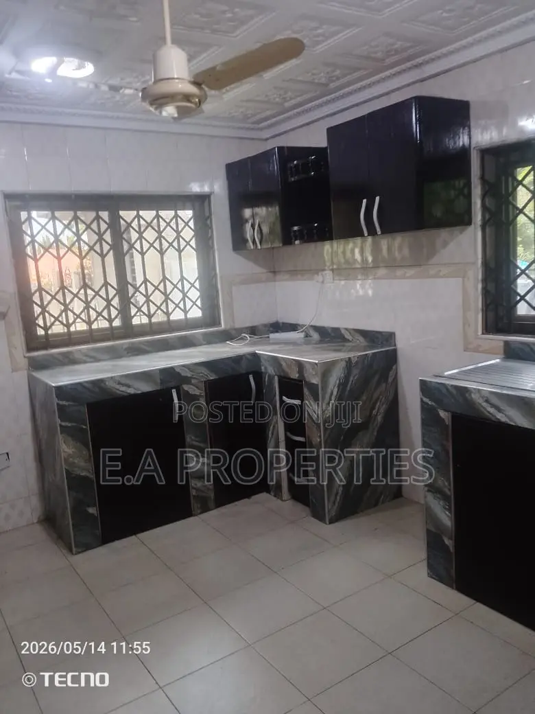 3bdrm House in Ea Properties, Frafraha for rent
