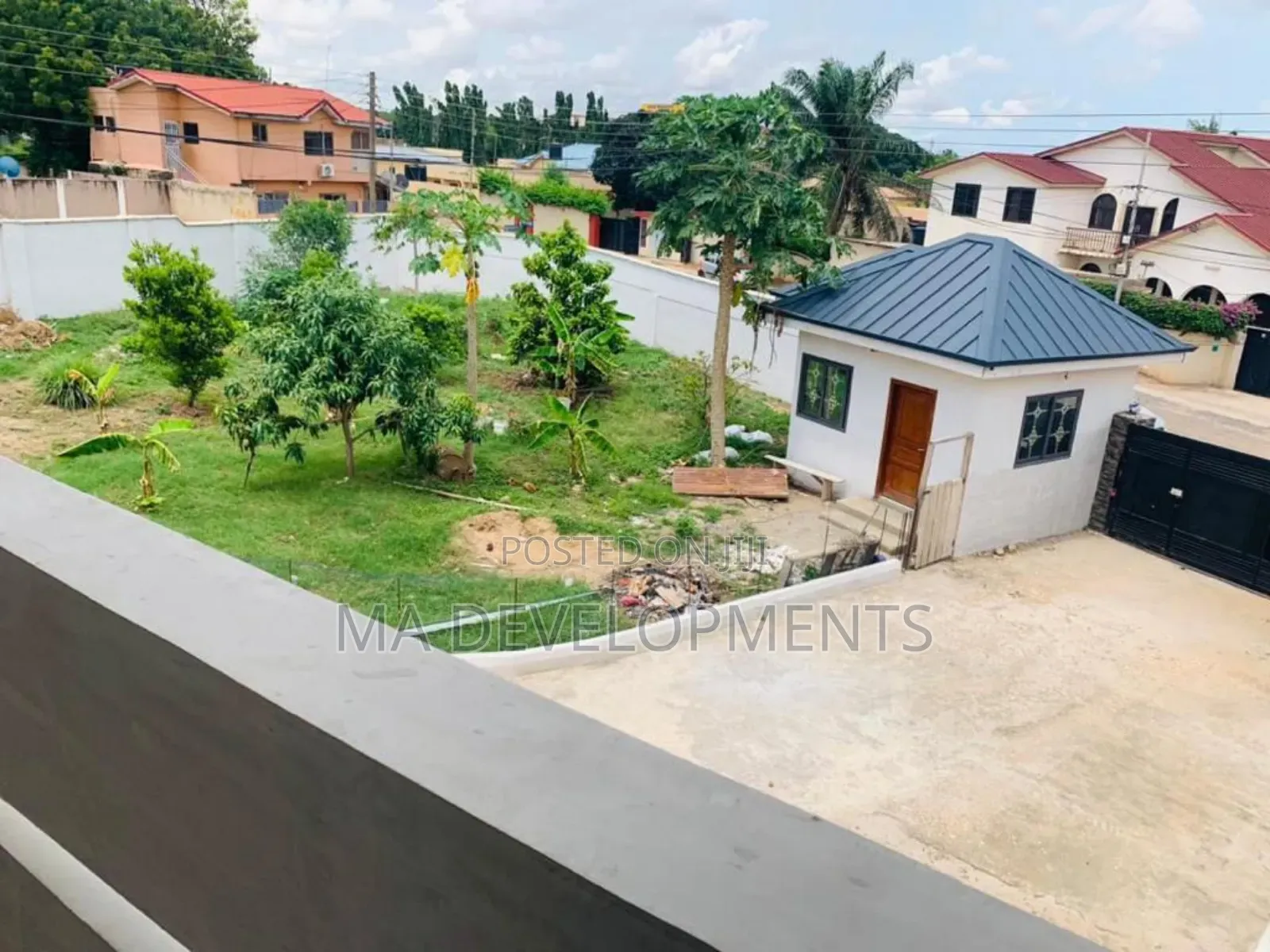 8bdrm House in Achimota Kingsby, Neoplan for rent